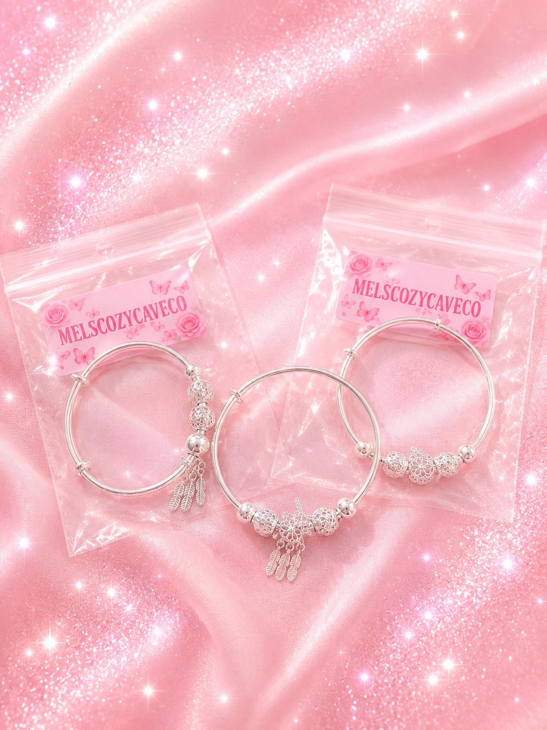 These bracelets are the perfect accessory. Each piece features delicate charms and timeless 🦋details that make it truly special.ADJUSTABLE AND LIGHTWEIGHT $6.00 EACH